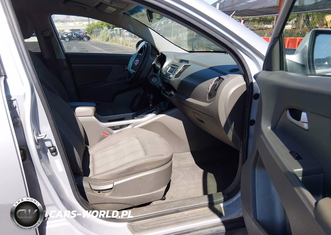 2012 Kia Sportage Lx VIN:KNDPB3A21C7272935 - 5