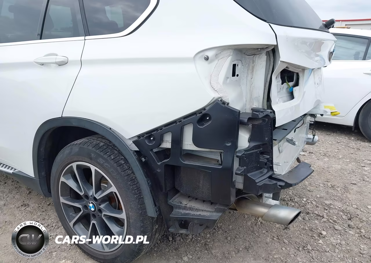2015 BMW X5 xDrive35I VIN:5UXKR0C56F0P02725 - 18