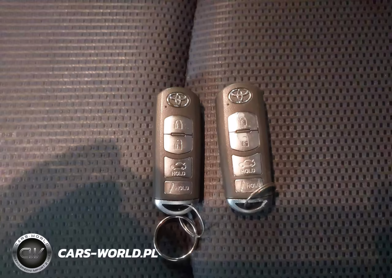 2019 Toyota Yaris L VIN:3MYDLBYV7KY506195 - 11