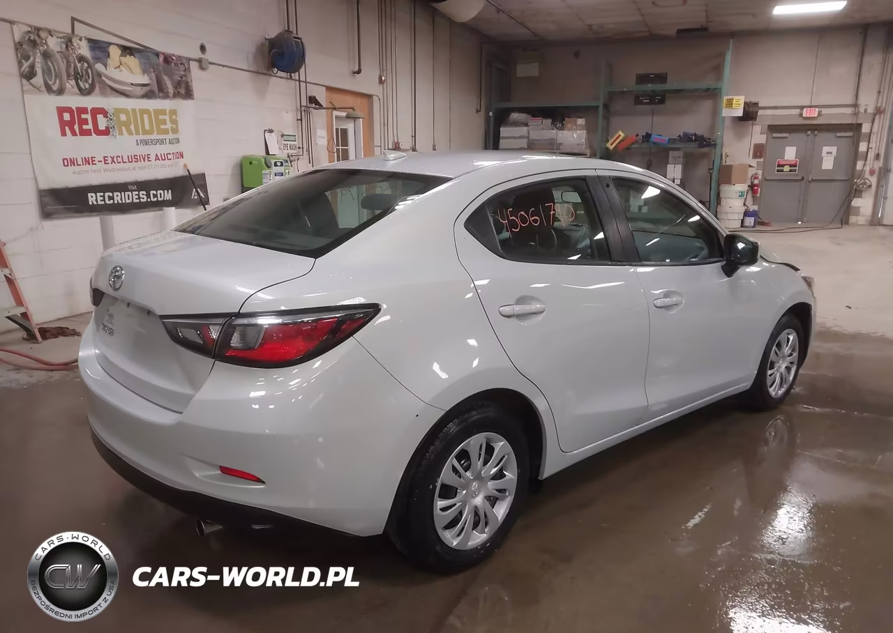 2019 Toyota Yaris L VIN:3MYDLBYV7KY506195 - 4