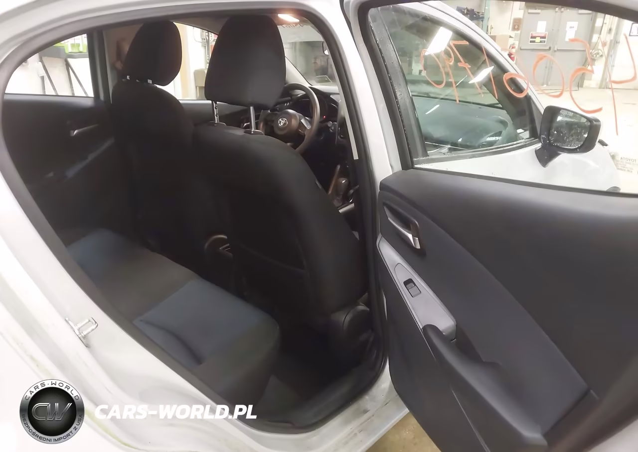 2019 Toyota Yaris L VIN:3MYDLBYV7KY506195 - 8