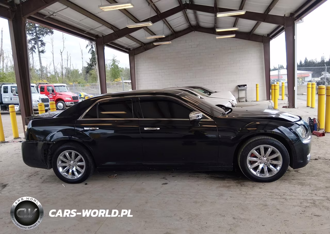 2012 Chrysler 300 Limited VIN:2C3CCACG7CH288896 - 13