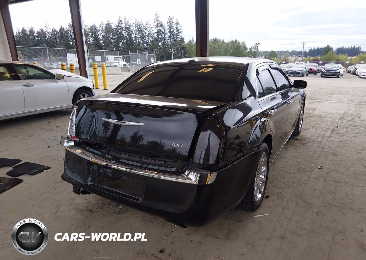 2012 Chrysler 300 Limited VIN:2C3CCACG7CH288896 - 4