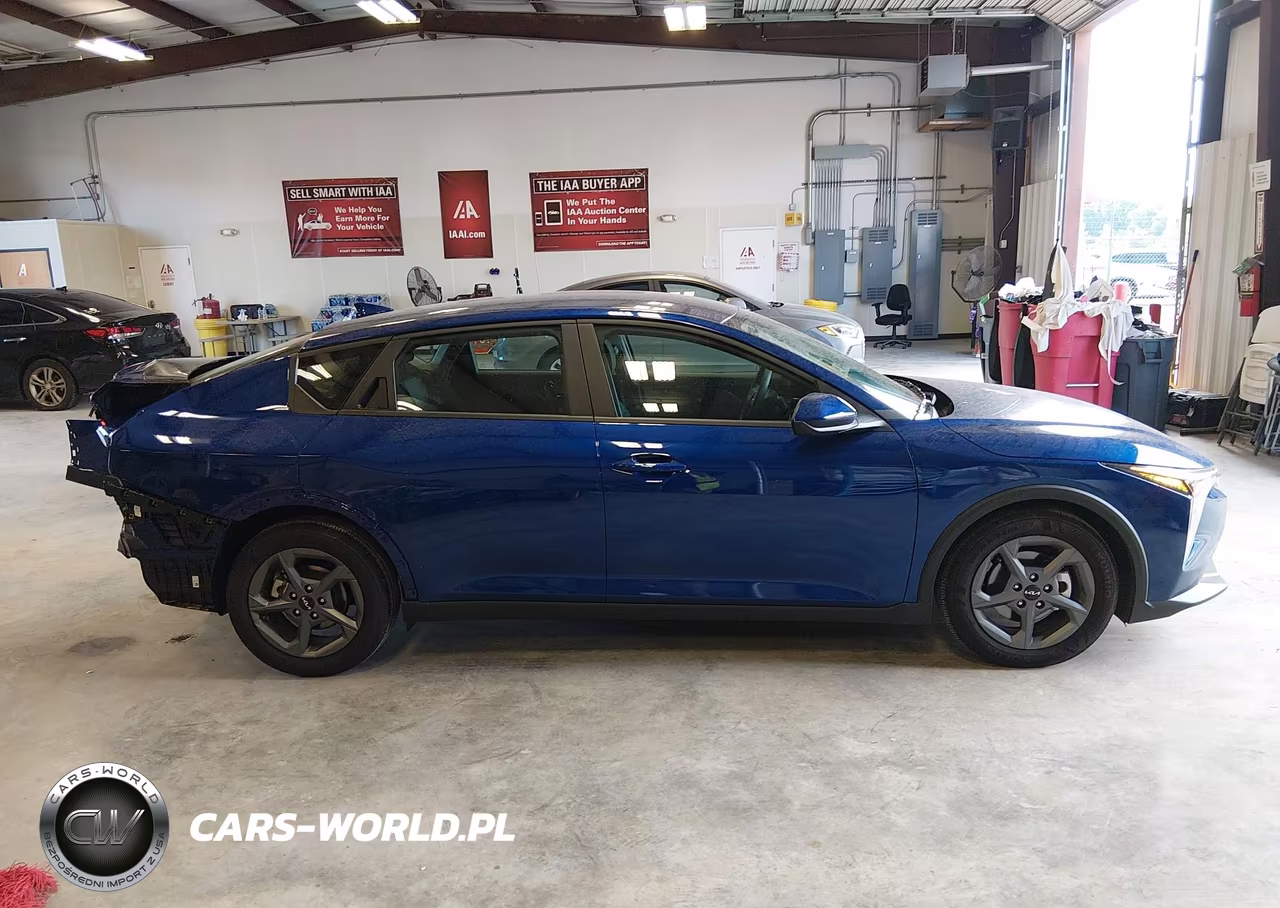 2025 Kia K4 Lxs VIN:3KPFT4DE3SE177912 - 14