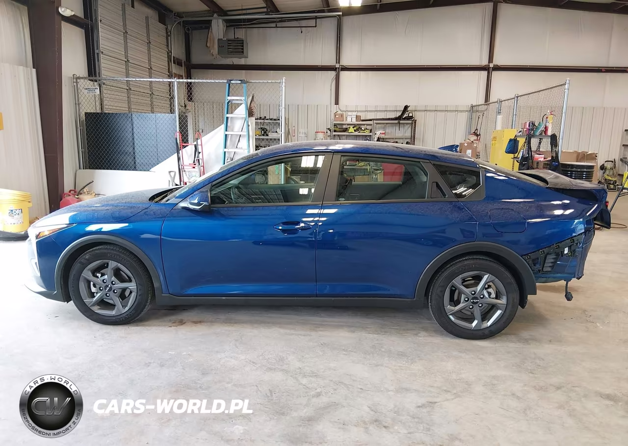 2025 Kia K4 Lxs VIN:3KPFT4DE3SE177912 - 15