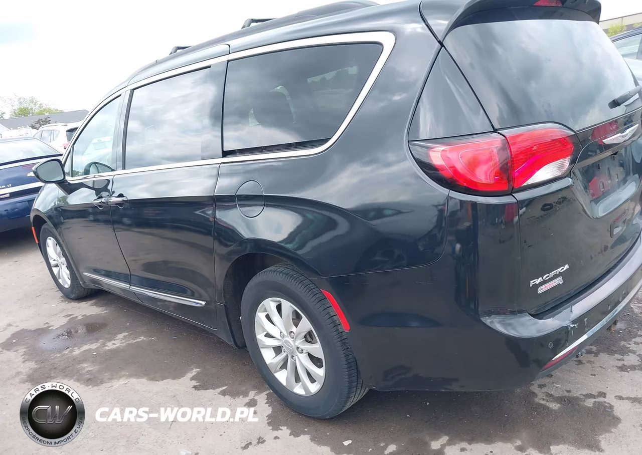 2017 Chrysler Pacifica Touring-L VIN:2C4RC1BG9HR759620 - 14