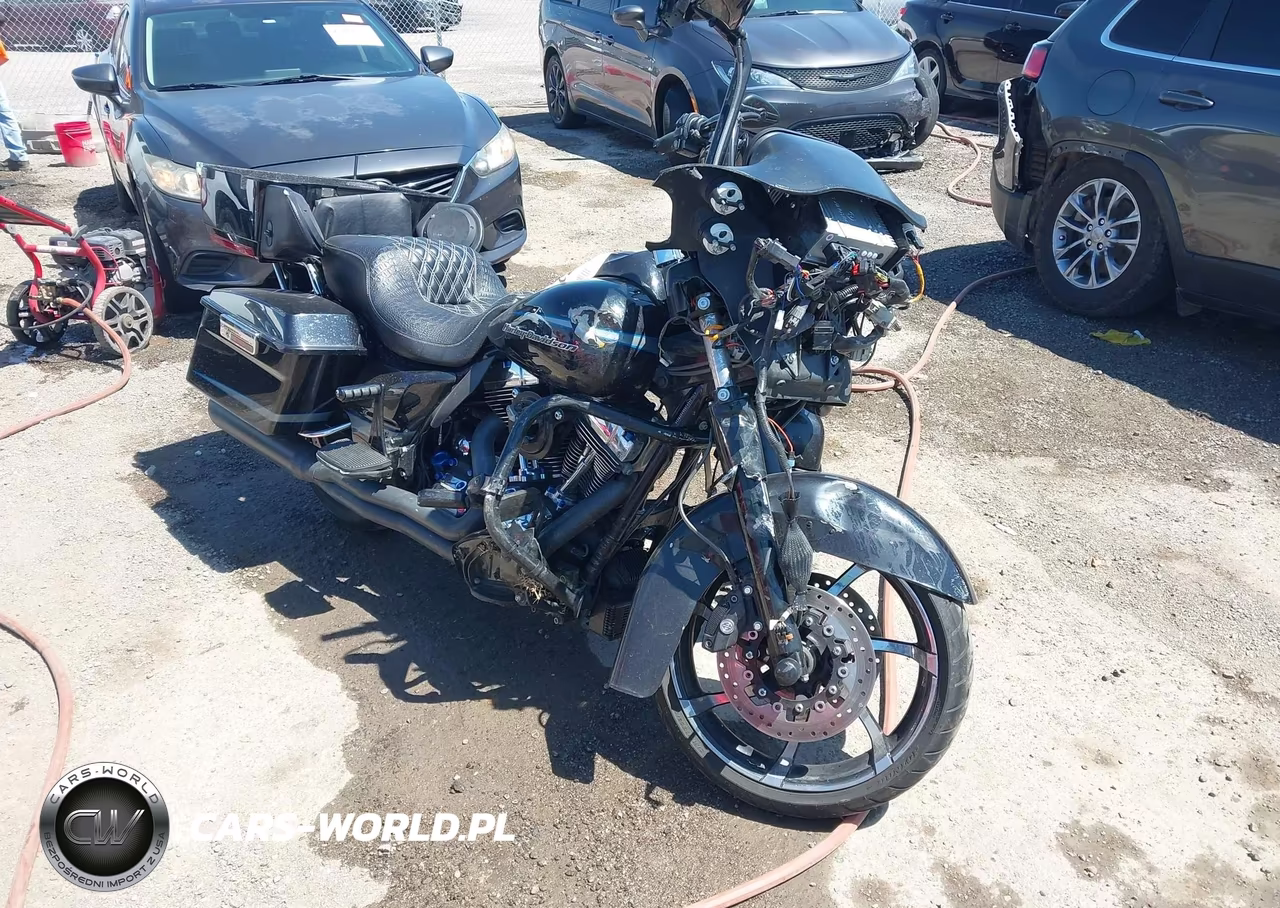 2013 Harley-Davidson Fltru Road Glide Ultra – zdjęcie 1 z 14