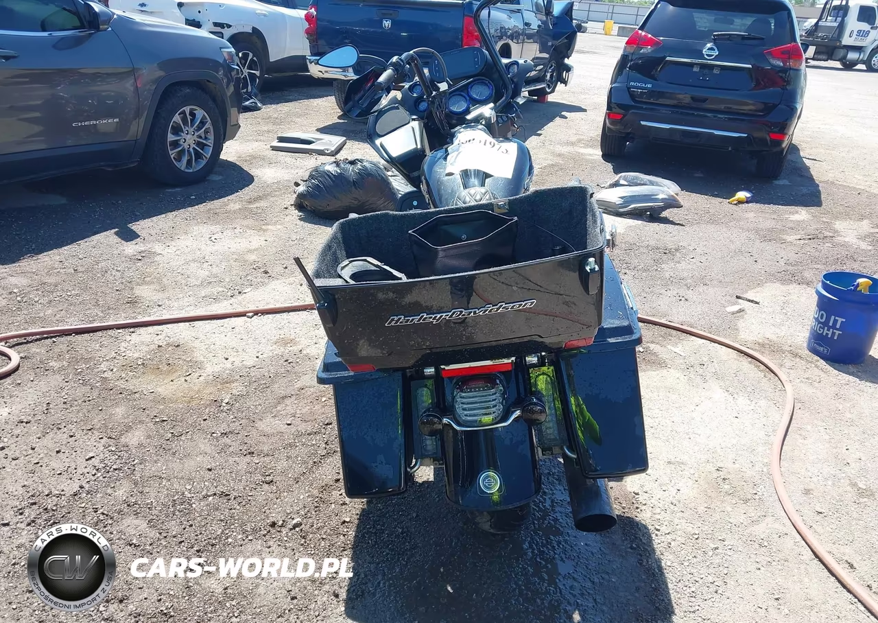 2013 Harley-Davidson Fltru Road Glide Ultra VIN:1HD1KGM12DB667963 - 6
