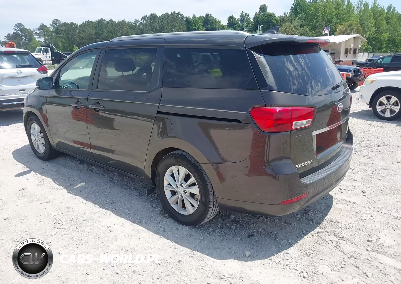 2018 Kia Sedona Lx VIN:KNDMB5C16J6363432 - 3