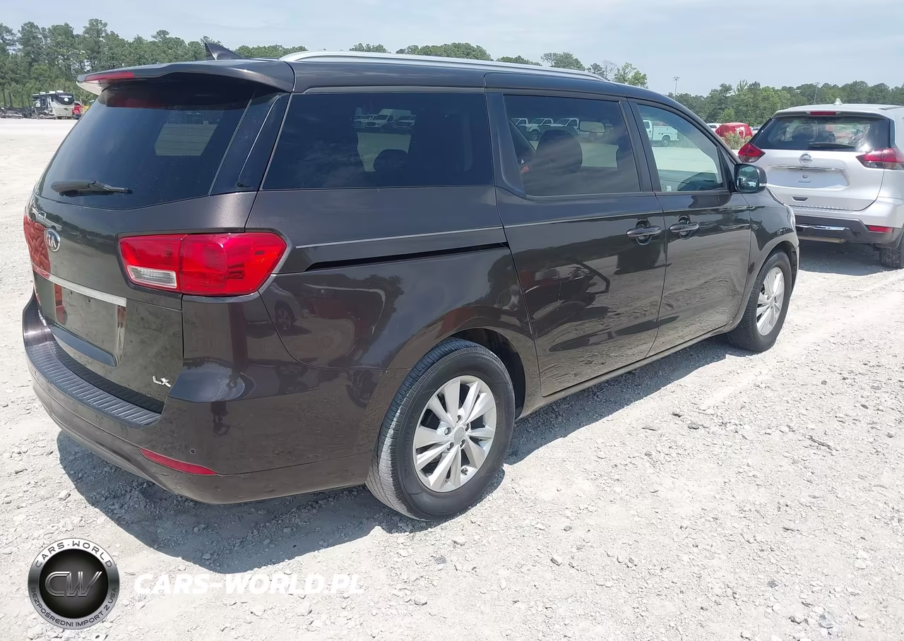 2018 Kia Sedona Lx VIN:KNDMB5C16J6363432 - 4