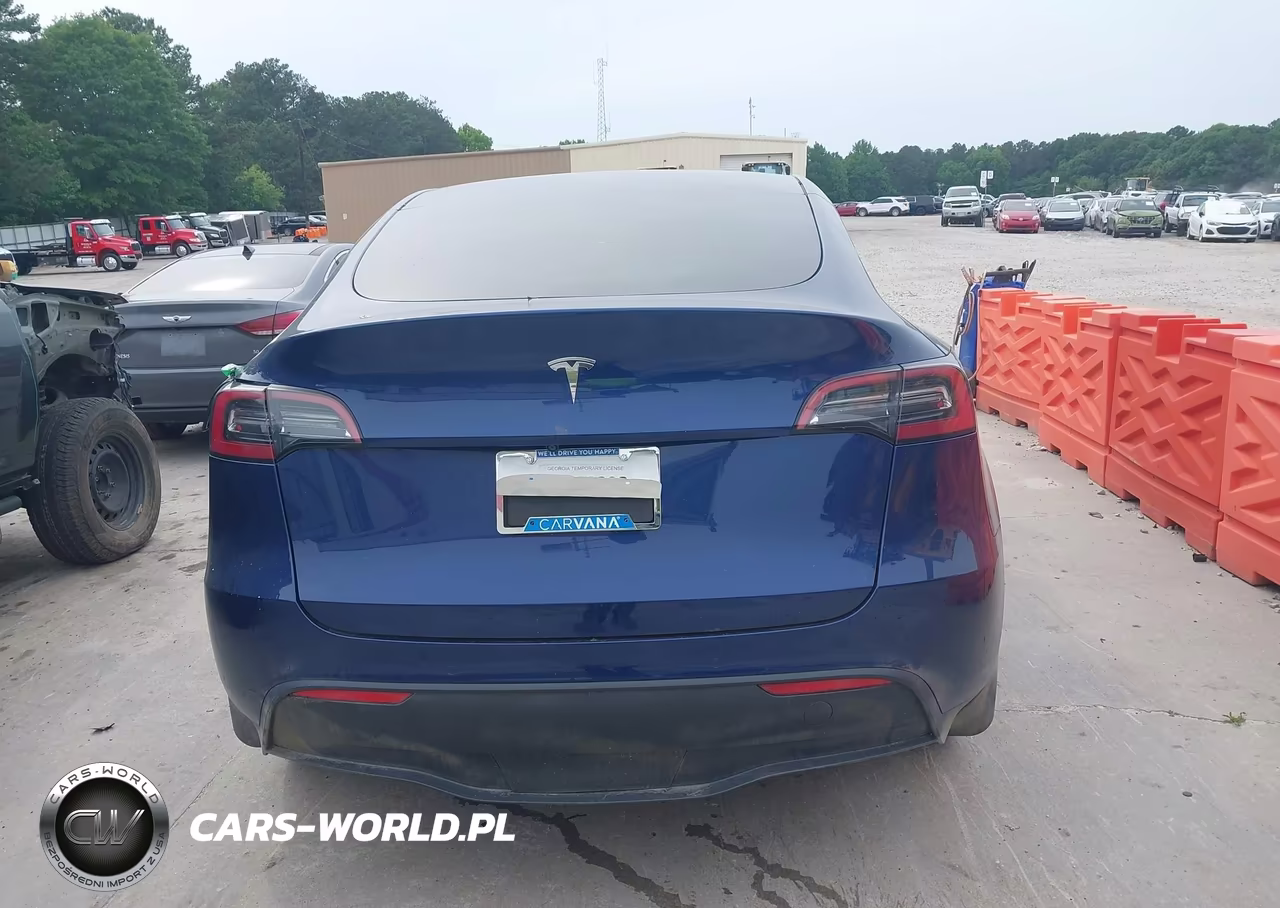 2022 Tesla Model Y Long Range Dual Motor All-Wheel Drive VIN:7SAYGAEE2NF426650 - 16