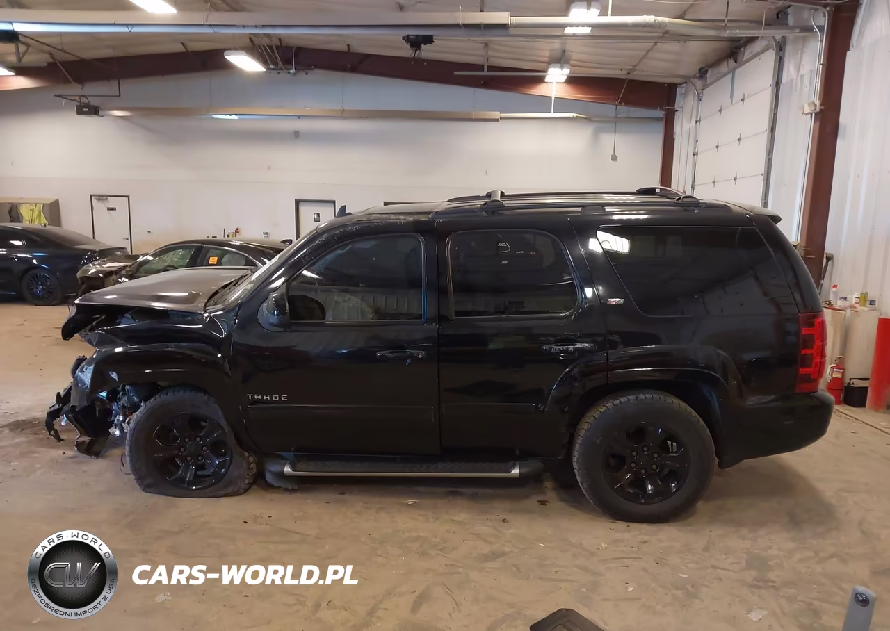 2011 Chevrolet Tahoe Lt VIN:1GNSKBE09BR258627 - 14