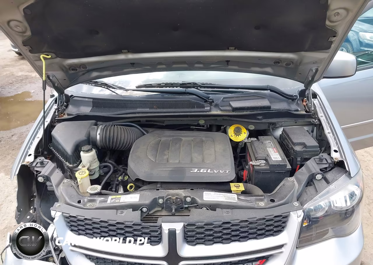 2015 Dodge Grand Caravan R-T VIN:2C4RDGEGXFR642010 - 10