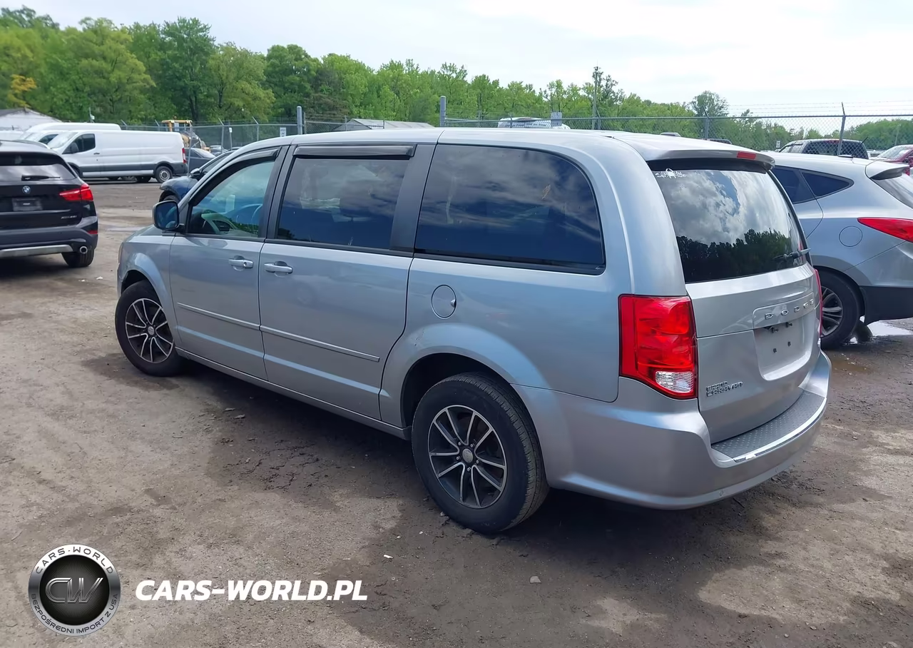 2015 Dodge Grand Caravan R-T VIN:2C4RDGEGXFR642010 - 3