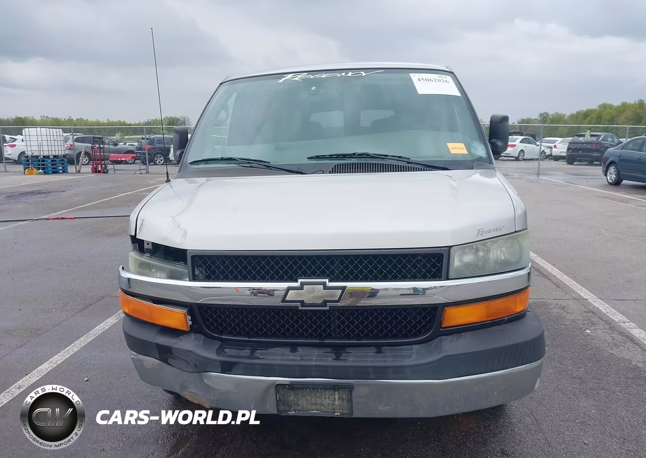 2005 Chevrolet Express Upfitter VIN:1GBFG15T151261884 - 11
