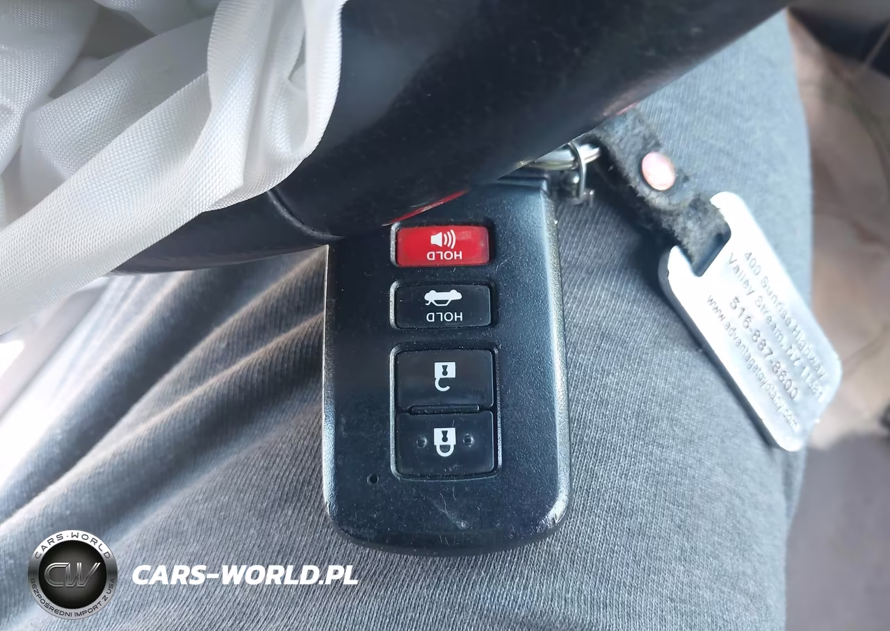 2016 Toyota Camry Xle VIN:4T1BF1FK2GU526070 - 11