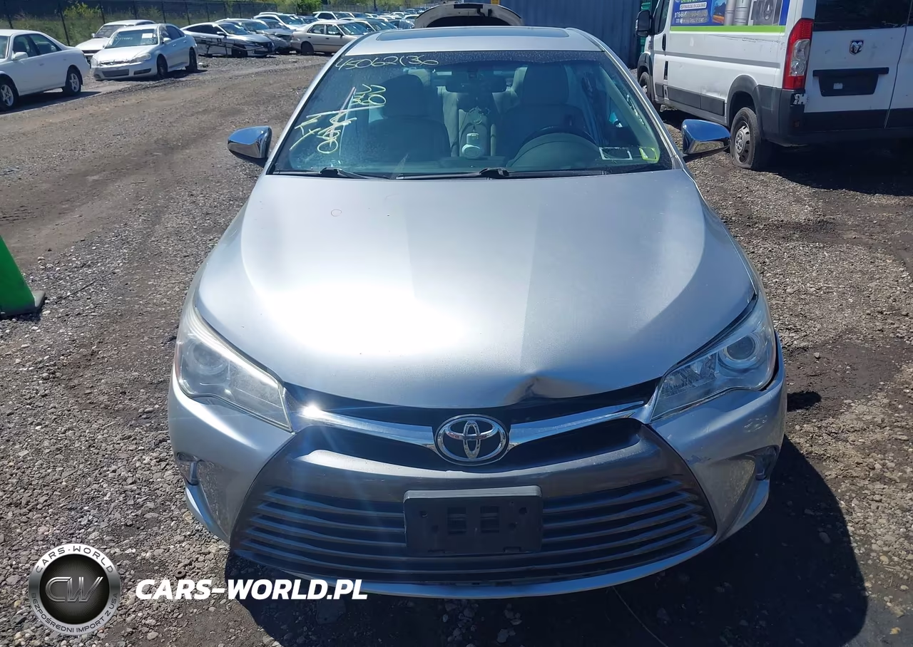2016 Toyota Camry Xle VIN:4T1BF1FK2GU526070 - 12