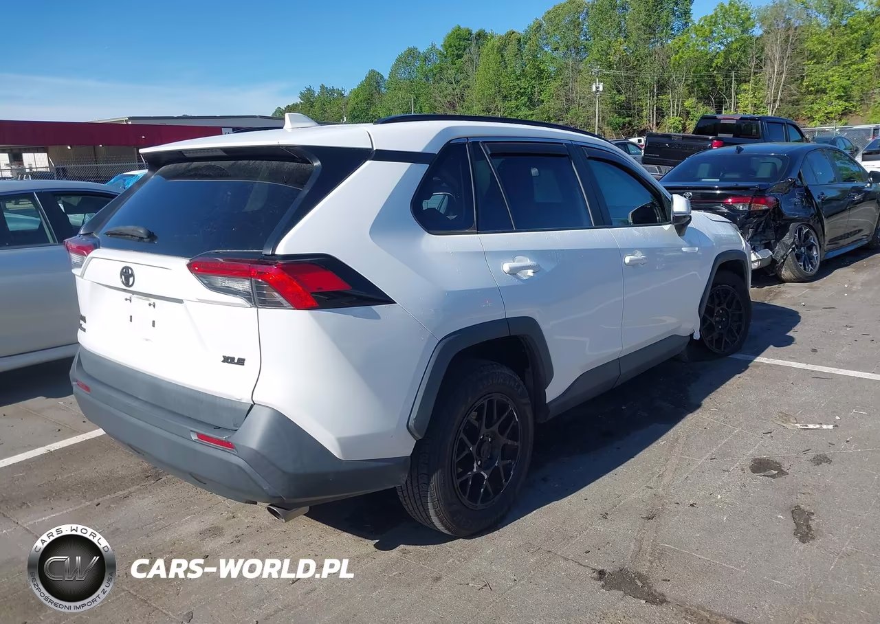 2020 Toyota Rav4 Xle VIN:2T3W1RFV5LC064082 - 4