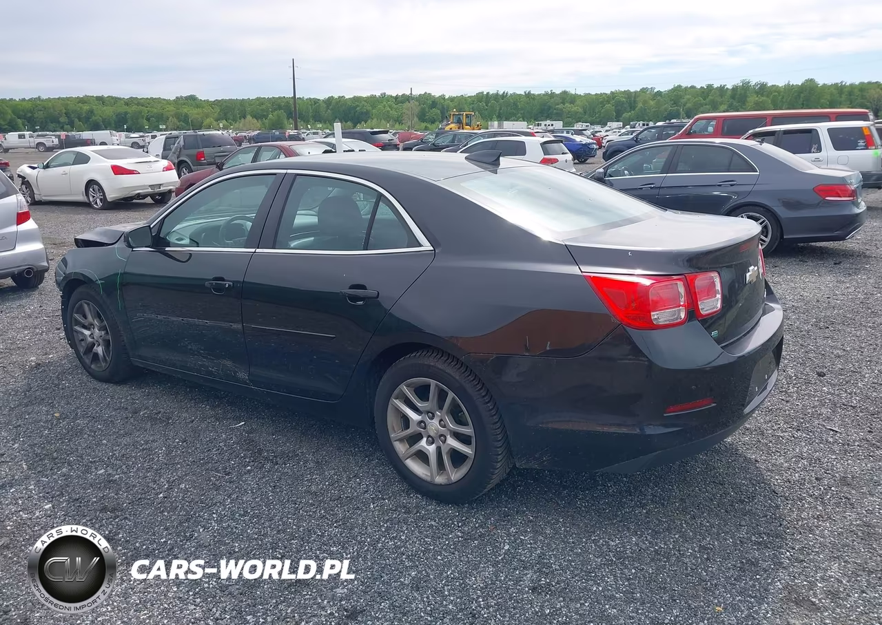 2015 Chevrolet Malibu 1Lt VIN:1G11C5SL5FF308019 - 3