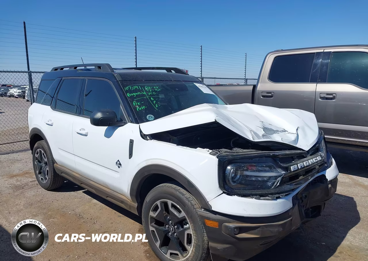 2024 Ford Bronco Sport Outer Banks – zdjęcie 1 z 17