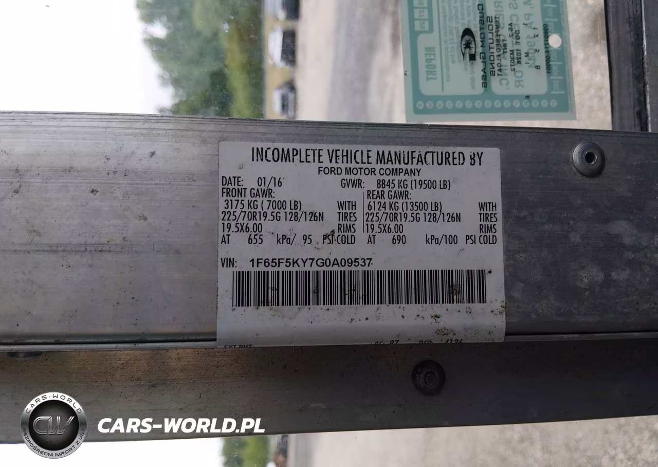 2016 Ford F-59 Commercial Stripped VIN:1F65F5KY7G0A09537 - 8