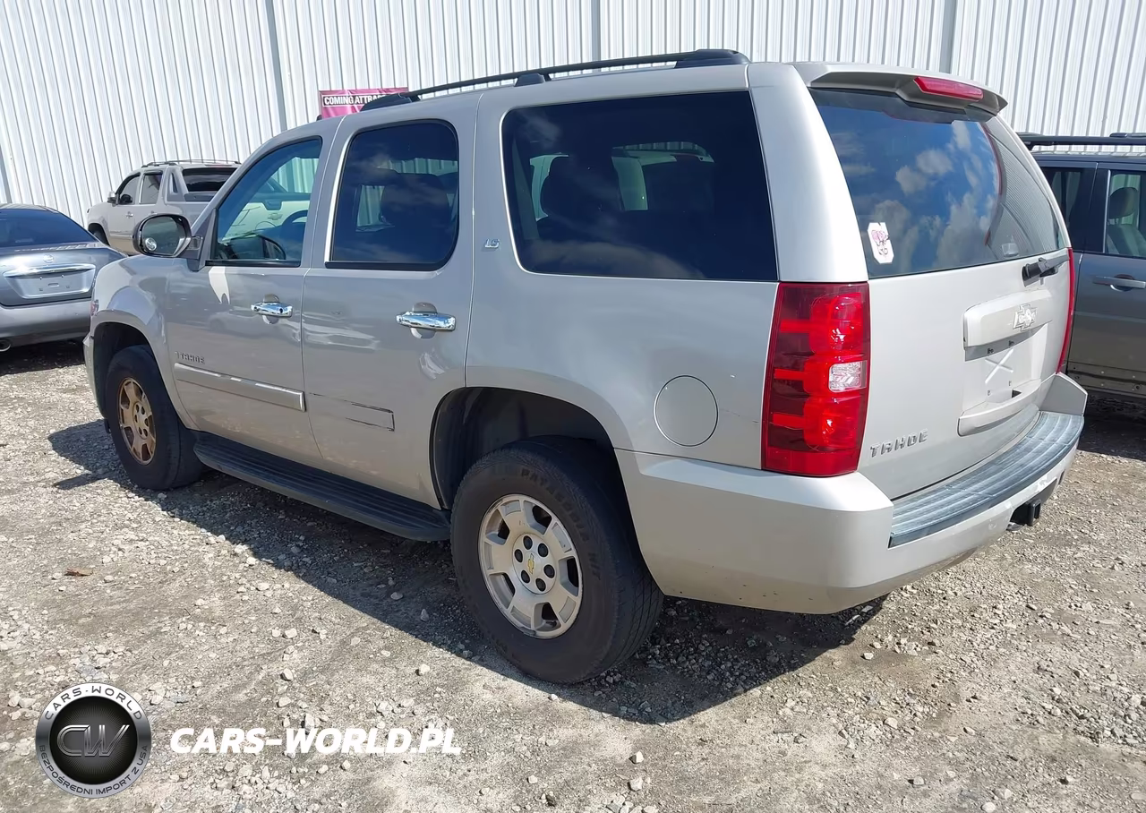 2009 Chevrolet Tahoe Ls VIN:1GNFC13C09R172705 - 3