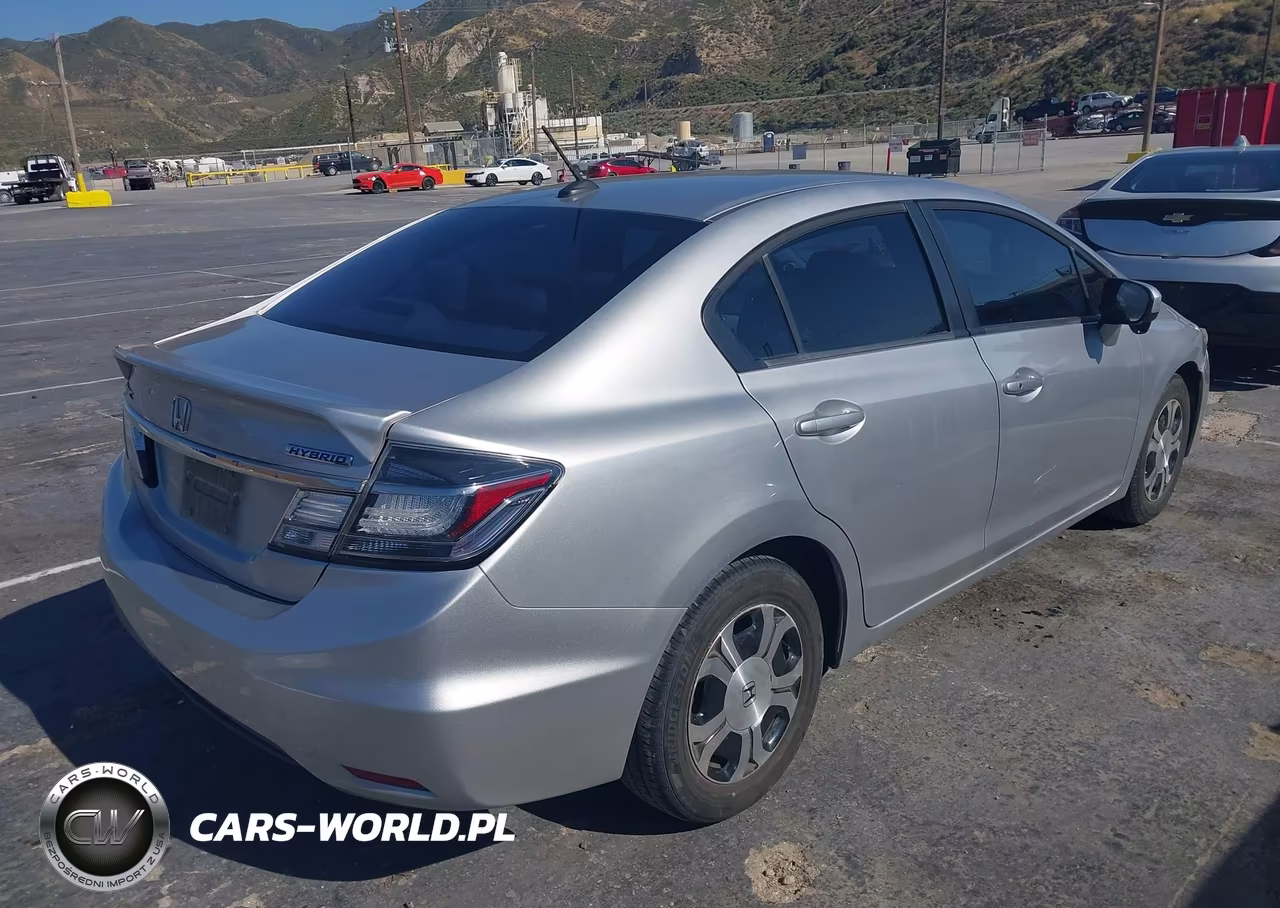 2015 Honda Civic Hybrid VIN:19XFB4F31FE201810 - 4