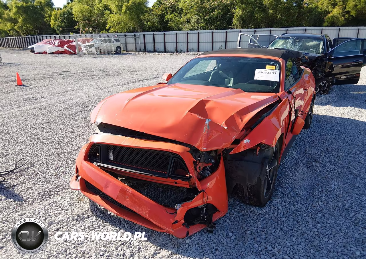 2016 Ford Mustang Ecoboost Premium VIN:1FATP8UH5G5299950 - 6