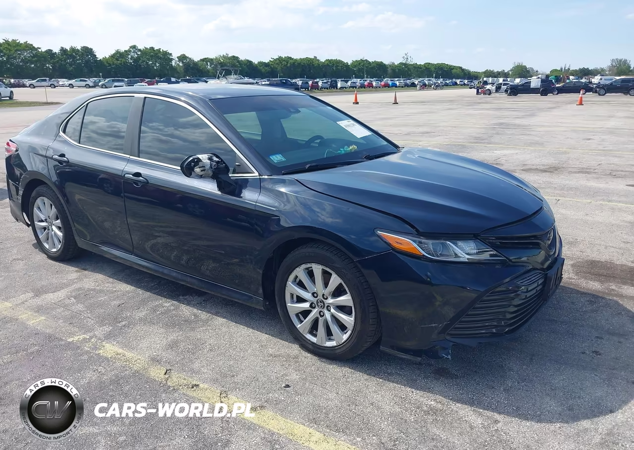 Główne zdjęcie 2018 Toyota Camry Le