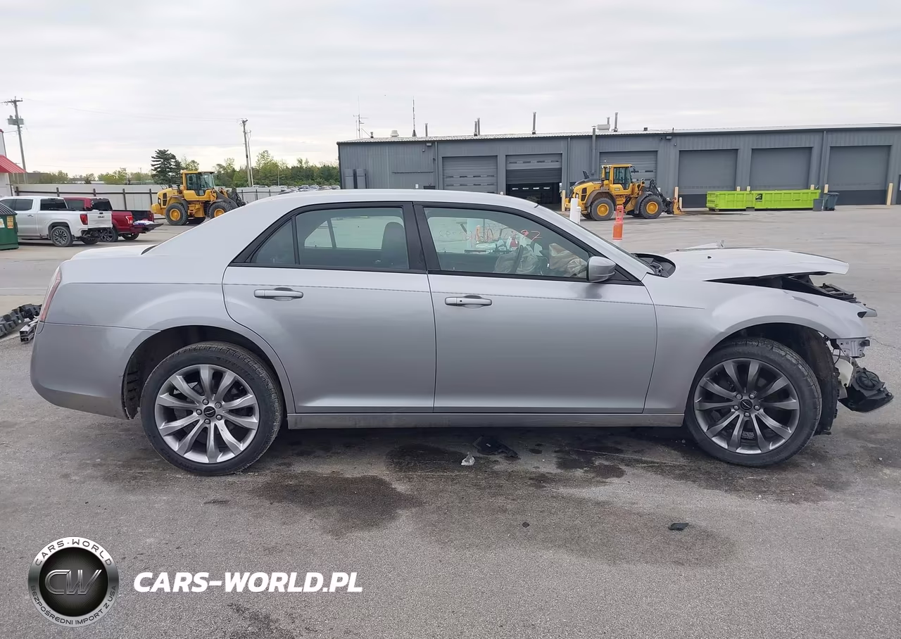 2014 Chrysler 300 VIN:2C3CCABG2EH222146 - 14