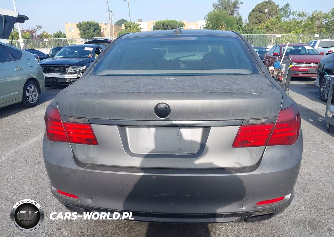 2010 BMW 750Li VIN:WBAKB8C54ACY63955 - 16