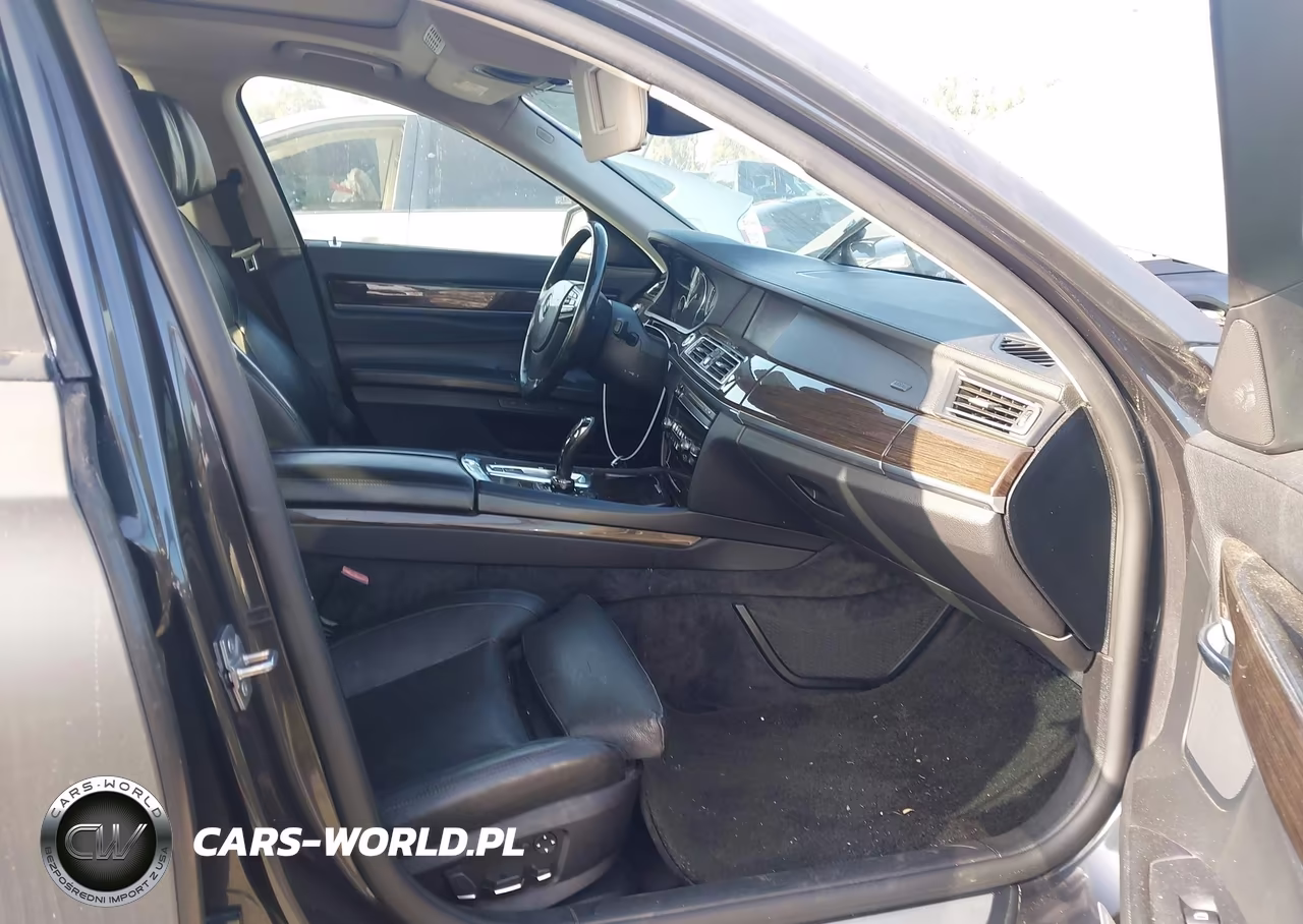 2010 BMW 750Li VIN:WBAKB8C54ACY63955 - 5