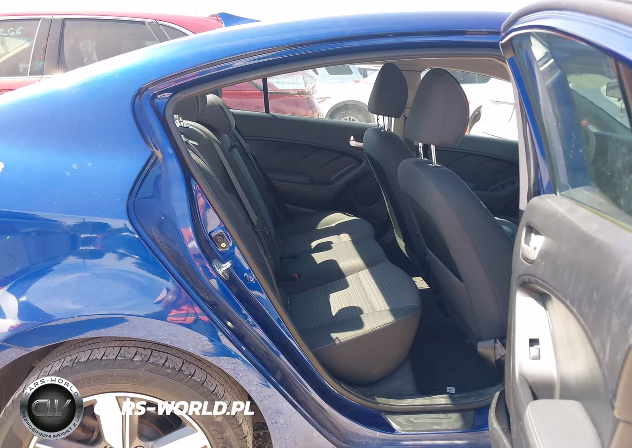 2018 Kia Forte Lx VIN:3KPFL4A78JE273099 - 8