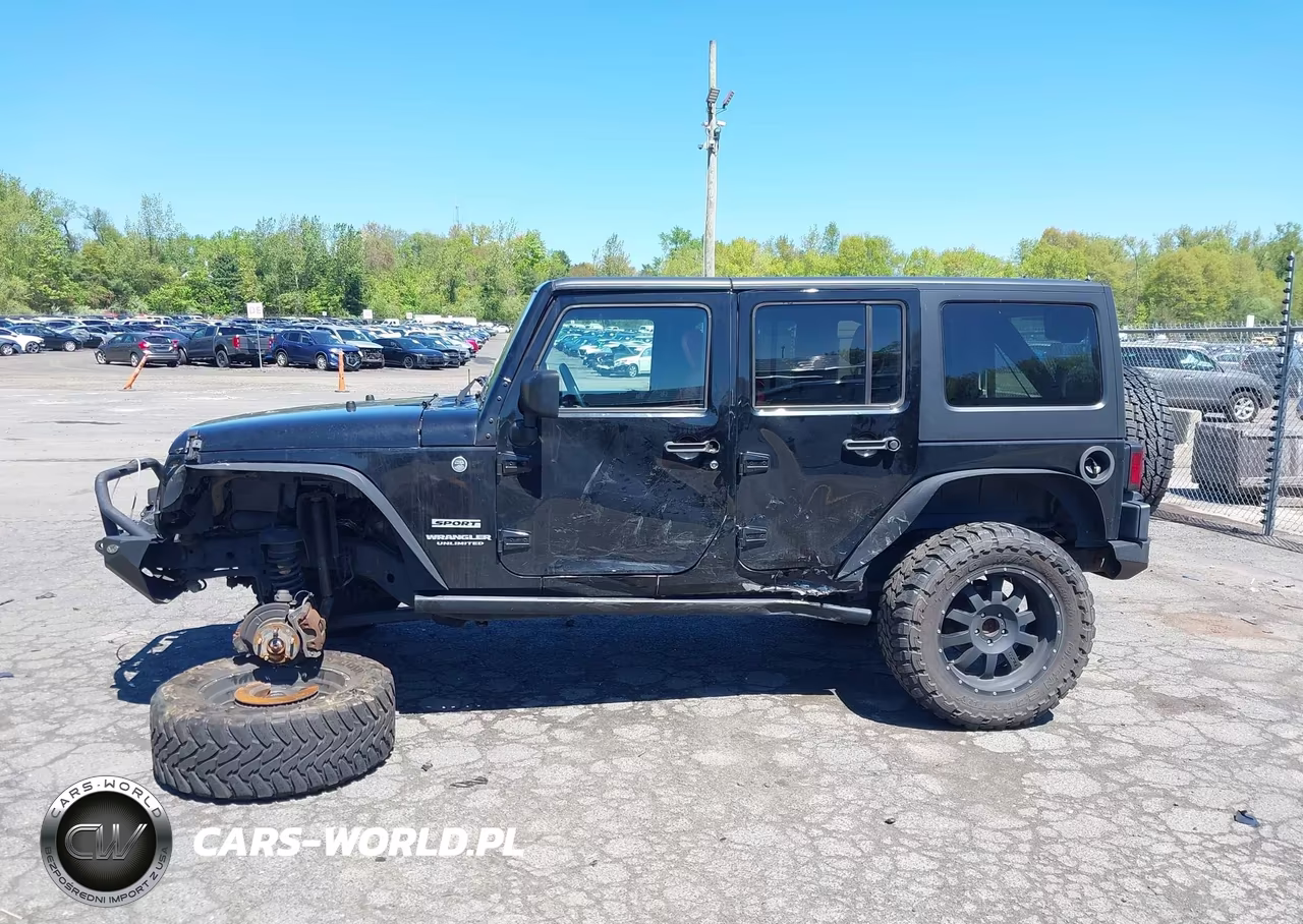 2016 Jeep Wrangler Unlimited Sport VIN:1C4BJWDG1GL303829 - 15