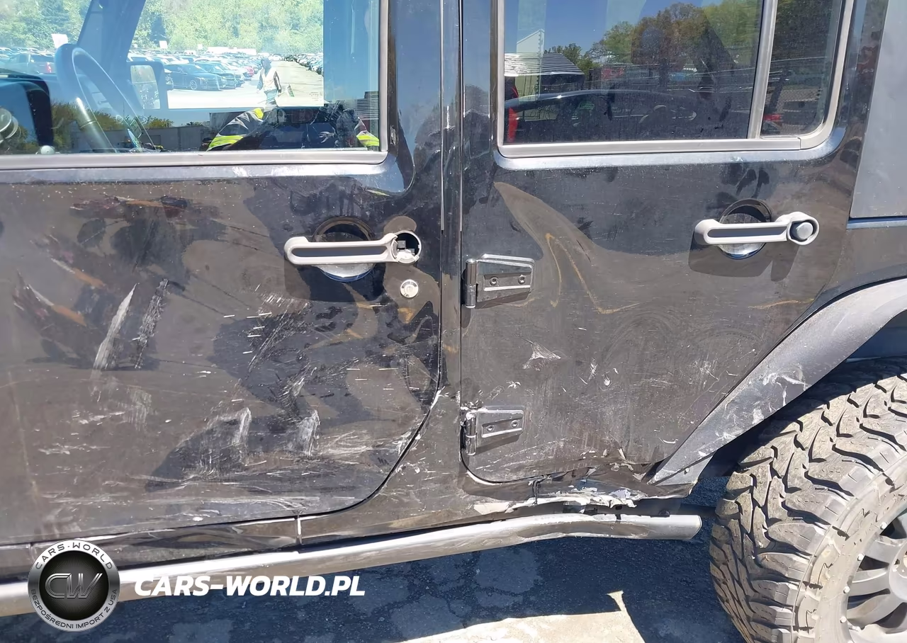 2016 Jeep Wrangler Unlimited Sport VIN:1C4BJWDG1GL303829 - 6