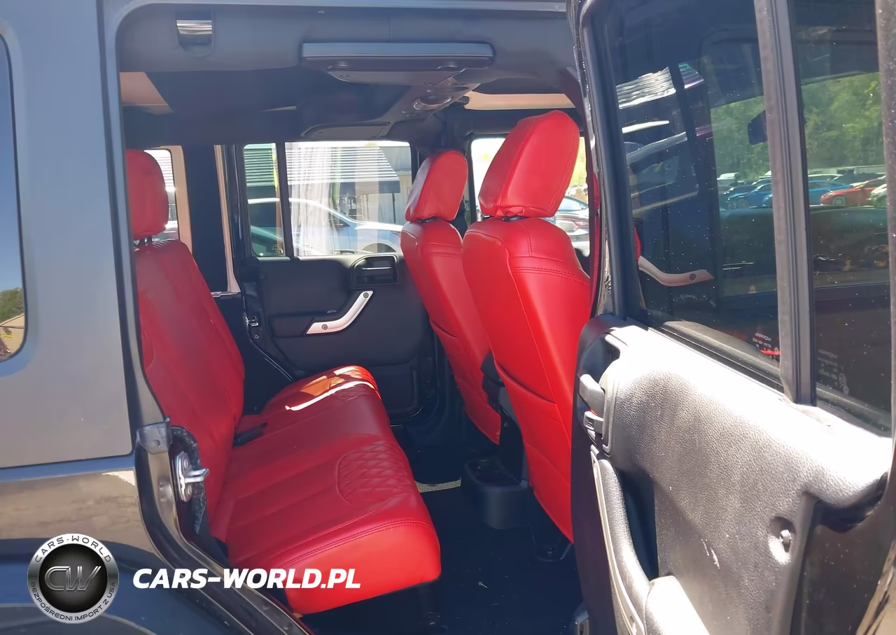 2016 Jeep Wrangler Unlimited Sport VIN:1C4BJWDG1GL303829 - 8