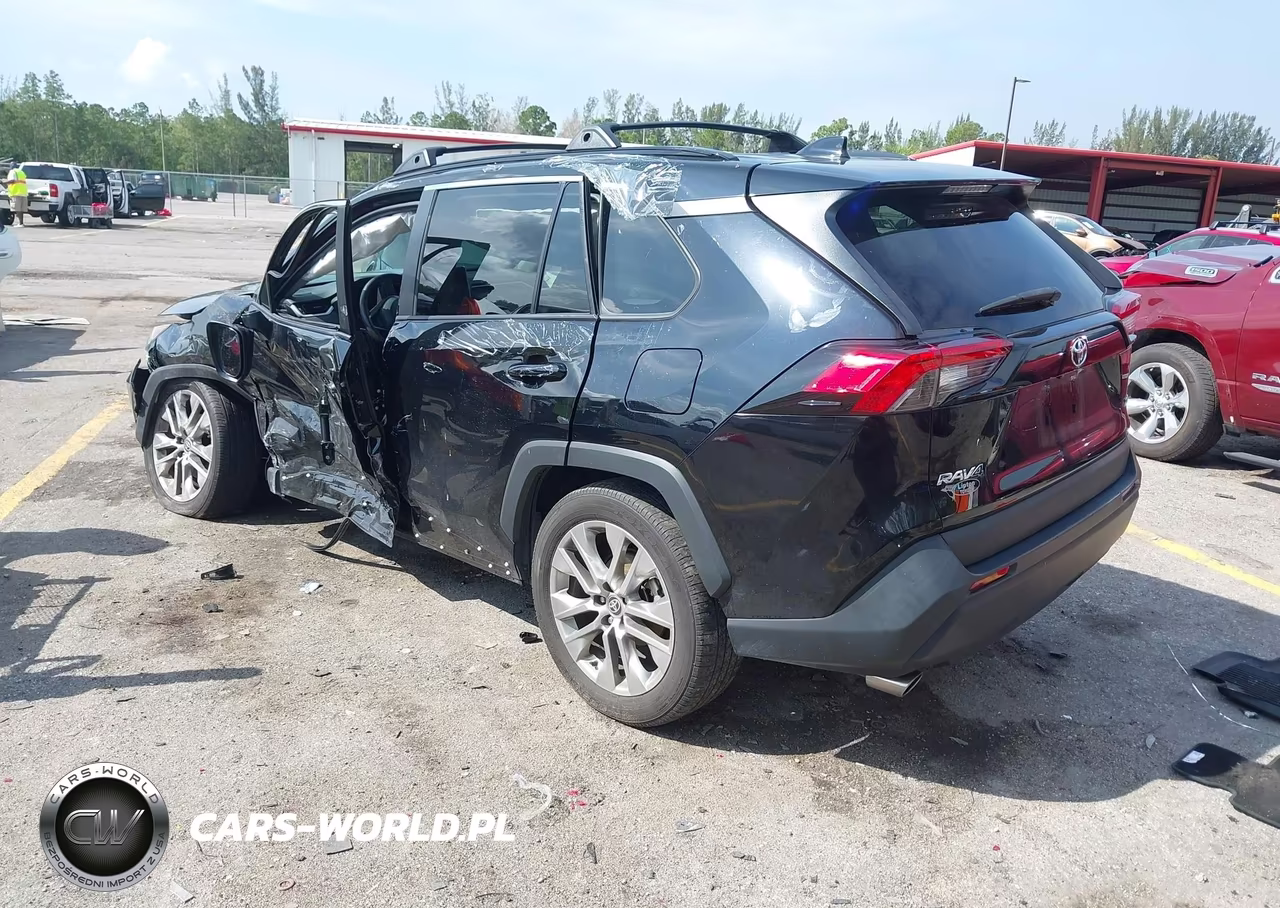 2024 Toyota Rav4 Xle Premium VIN:2T3C1RFV1RC284041 - 3