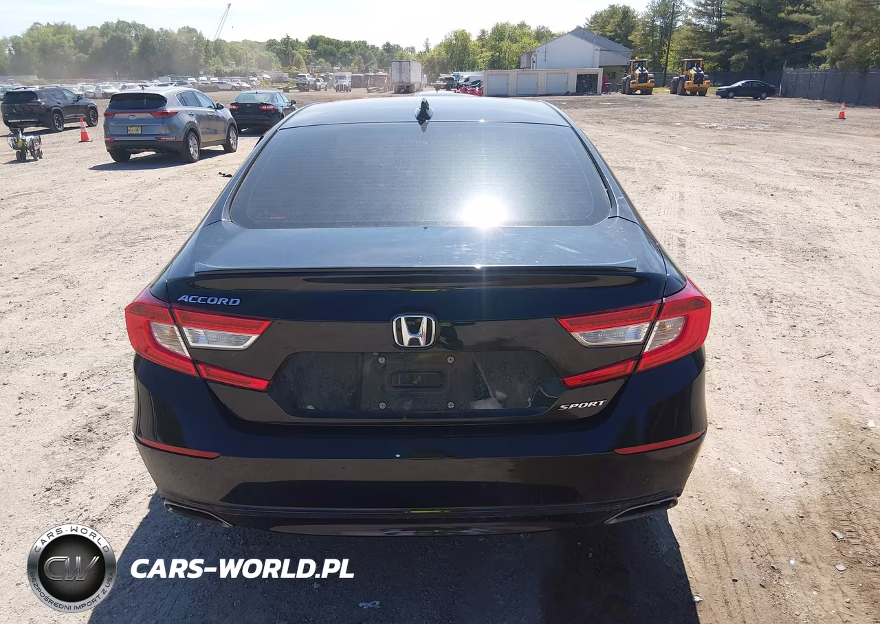 2018 Honda Accord Sport VIN:1HGCV1F34JA239599 - 15