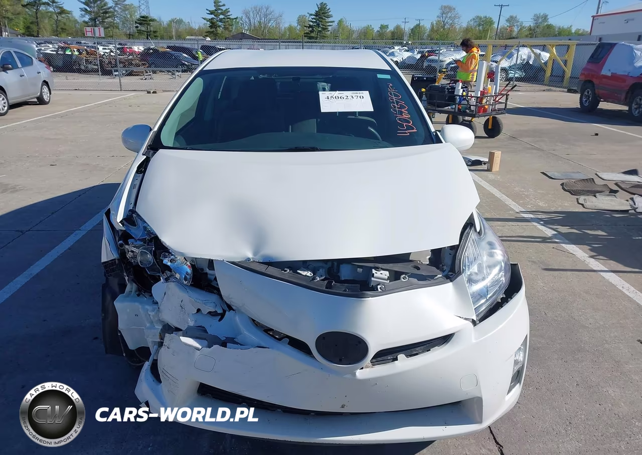 2011 Toyota Prius Three VIN:JTDKN3DU4B0246299 - 12
