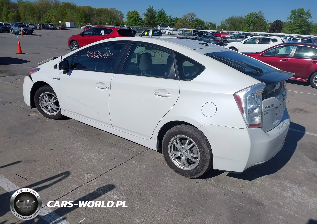 2011 Toyota Prius Three VIN:JTDKN3DU4B0246299 - 3