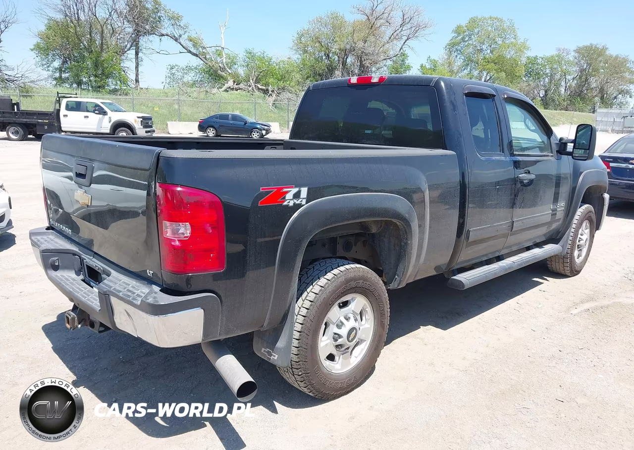 2013 Chevrolet Silverado 2500Hd Lt VIN:1GC2KXC84DZ325863 - 4