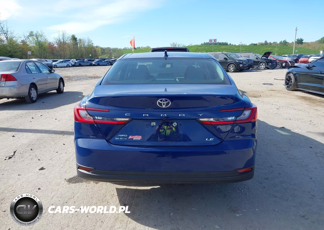 2025 Toyota Camry Le VIN:4T1DBADKXSU036041 - 16
