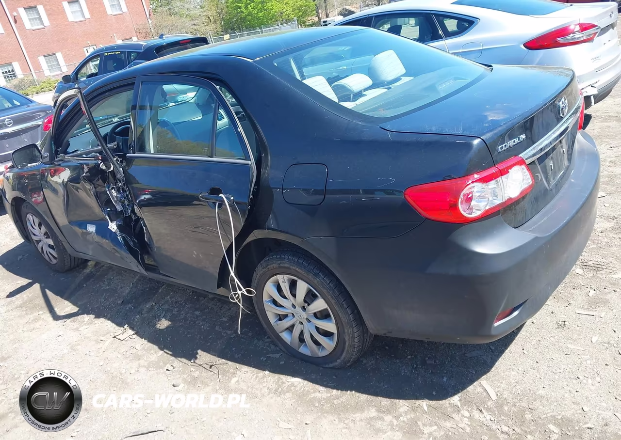2012 Toyota Corolla Le VIN:2T1BU4EE1CC834135 - 3