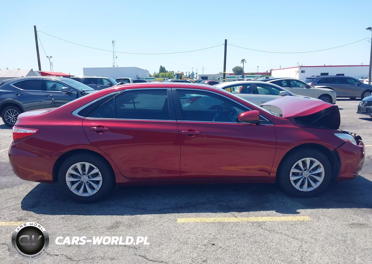 2016 Toyota Camry Le VIN:4T1BF1FK1GU596921 - 13