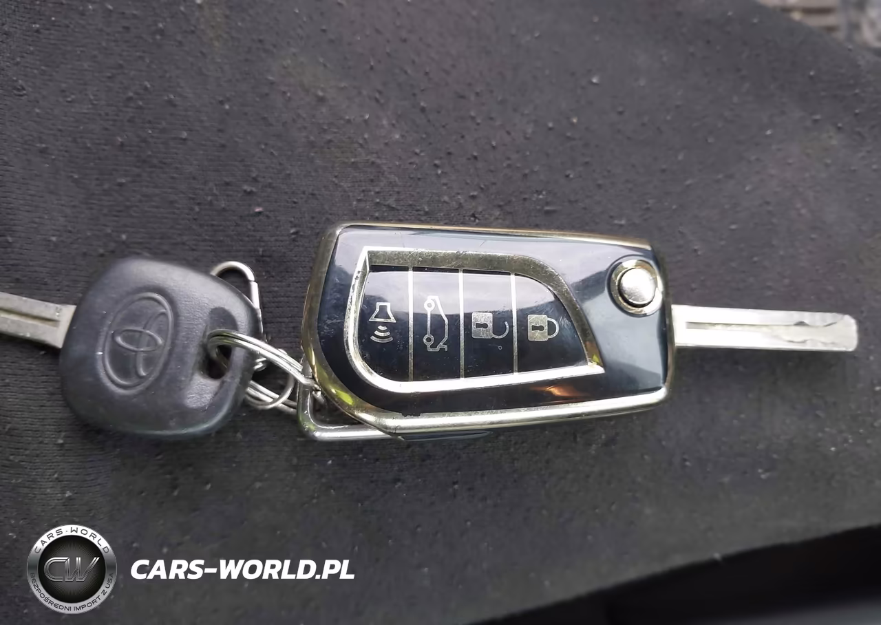 2020 Toyota Corolla Le VIN:5YFEPRAE5LP030301 - 11