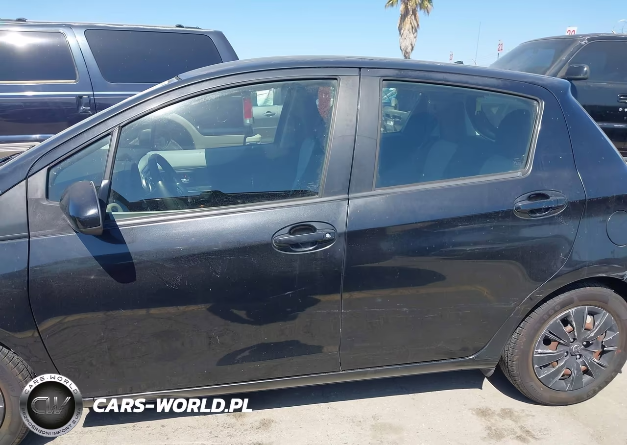 2014 Toyota Yaris Le (Tmc-Cbu Plant) VIN:JTDKTUD32ED580105 - 14