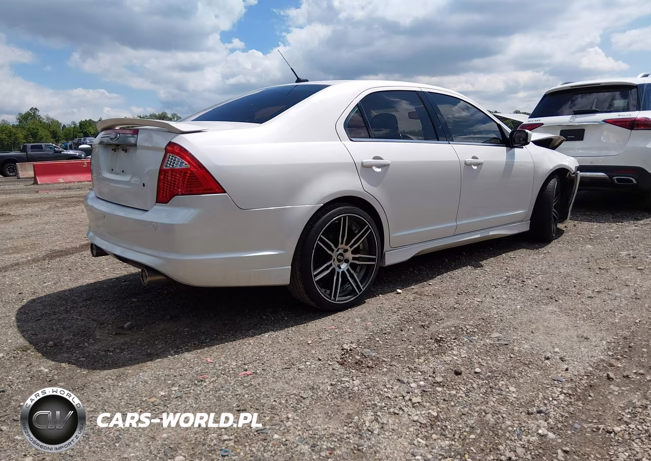 2012 Ford Fusion Sport VIN:3FAHP0KC4CR234321 - 4