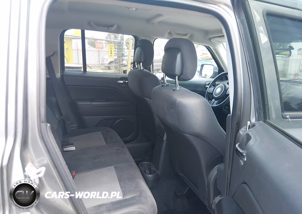 2012 Jeep Patriot Latitude VIN:1C4NJRFB1CD717620 - 8