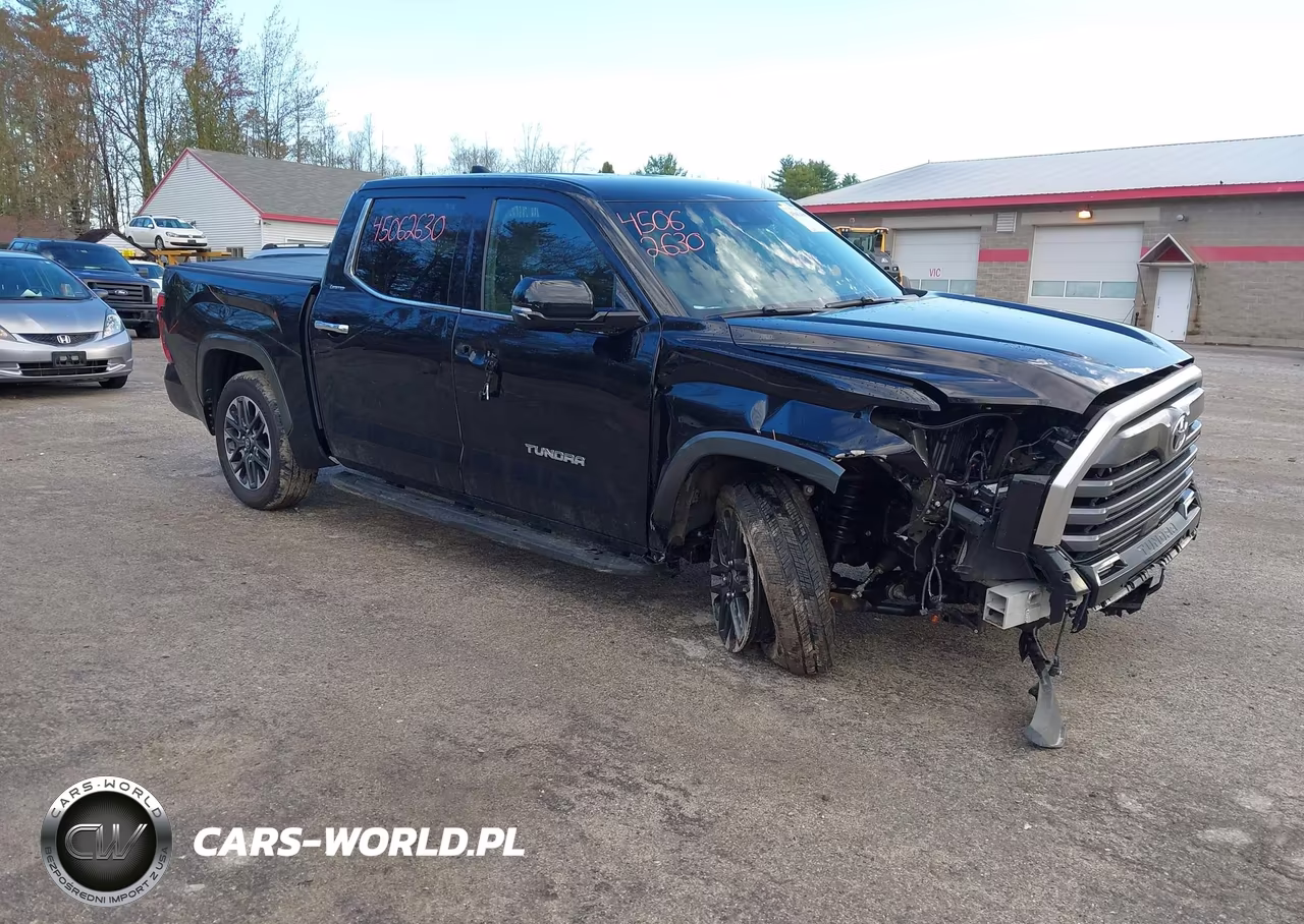 2026 Toyota Tundra Limited Crewmax 5.5' Bed – zdjęcie 1 z 16