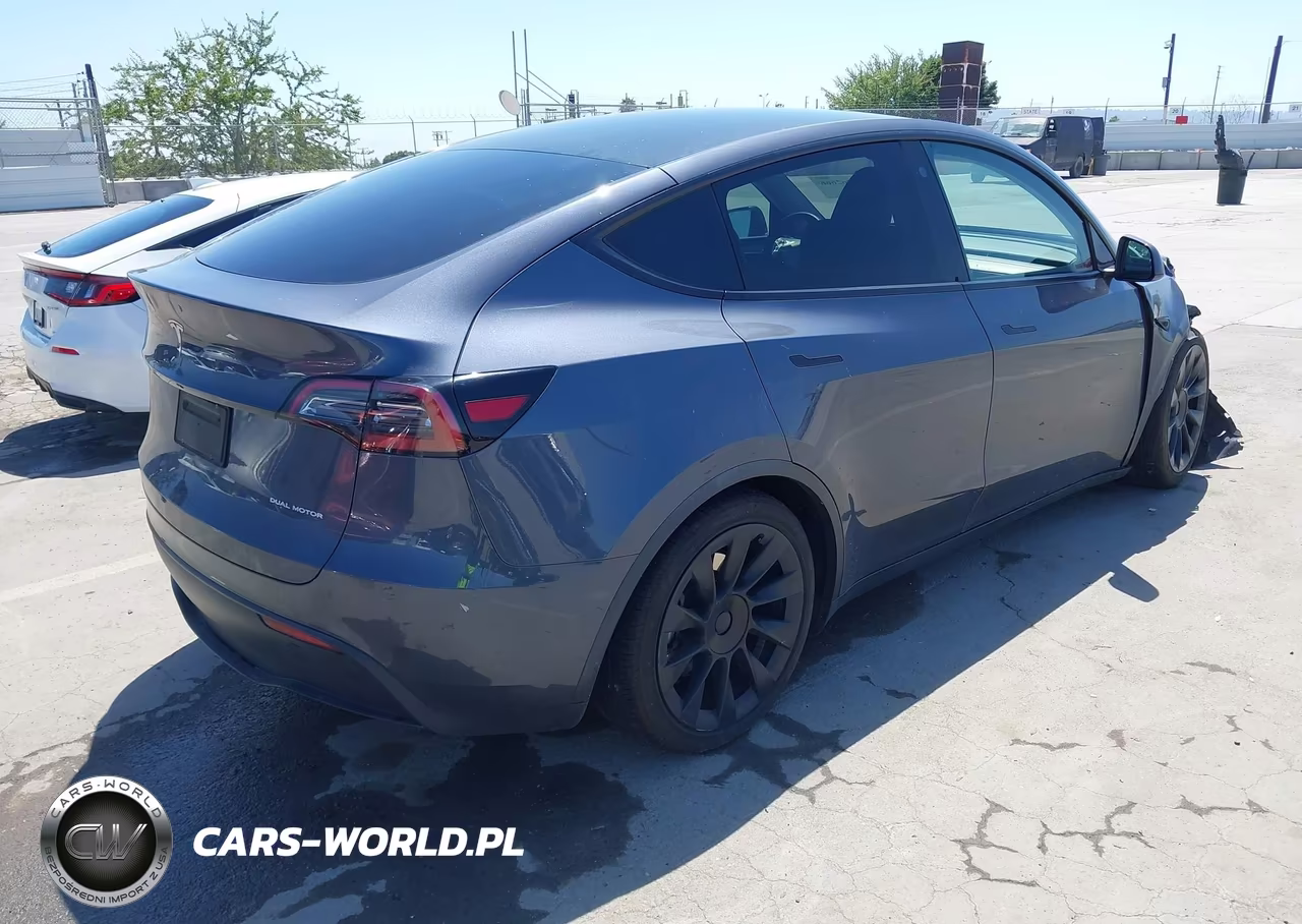 2023 Tesla Model Y Awd-Long Range Dual Motor All-Wheel Drive VIN:7SAYGDEE4PA025358 - 4